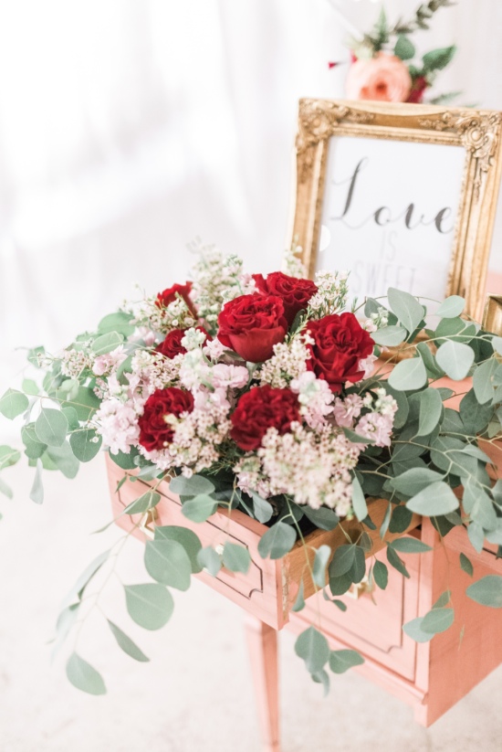 pink-and-gold-modern-romance-wedding