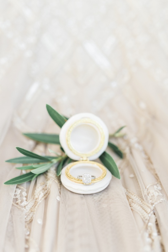 pink-and-gold-modern-romance-wedding