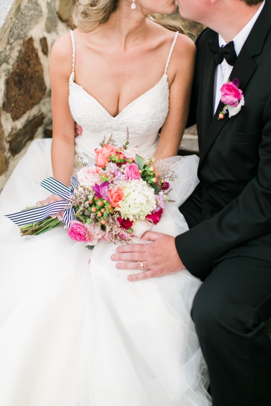 preppy-black-gold-and-white-wedding