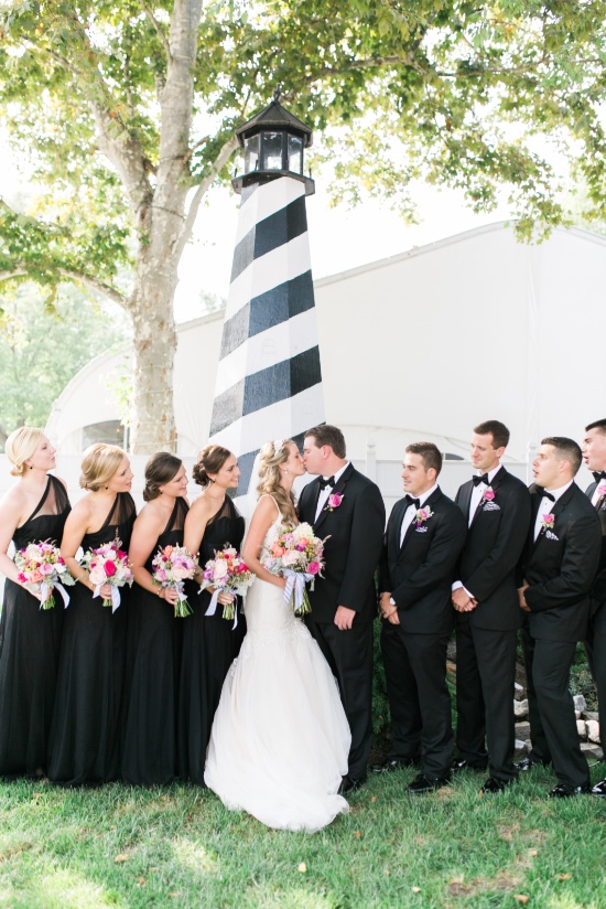 preppy-black-gold-and-white-wedding