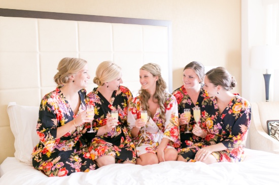 preppy-black-gold-and-white-wedding