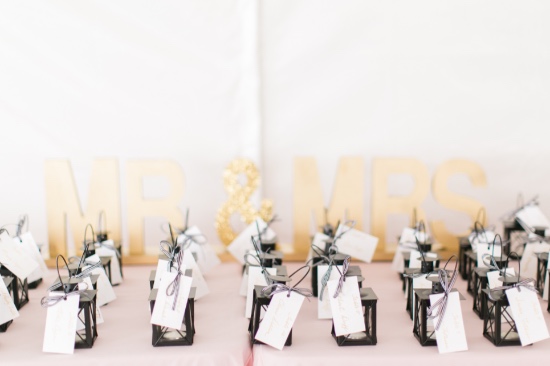 preppy-black-gold-and-white-wedding