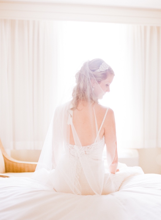 preppy-black-gold-and-white-wedding
