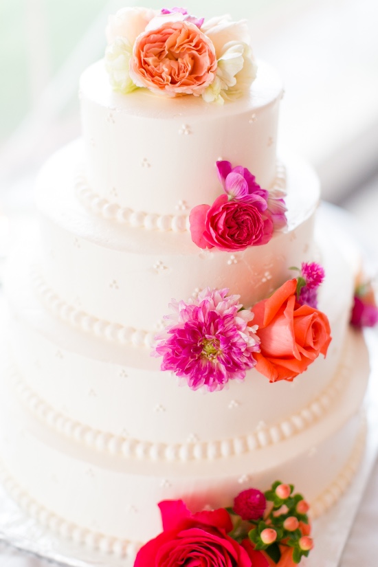 preppy-black-gold-and-white-wedding