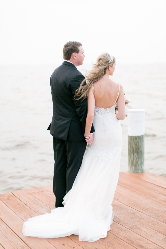 preppy-black-gold-and-white-wedding