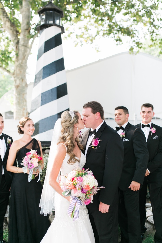 preppy-black-gold-and-white-wedding