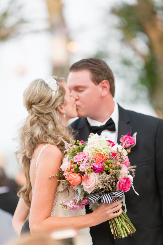 preppy-black-gold-and-white-wedding