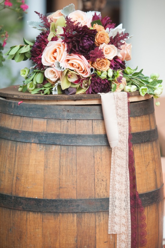 red-and-gold-spanish-wedding-ideas
