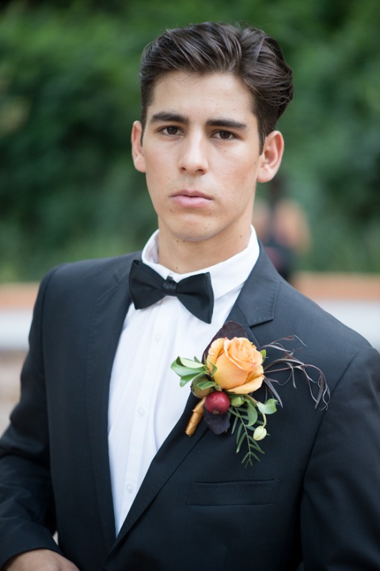 red-and-gold-spanish-wedding-ideas