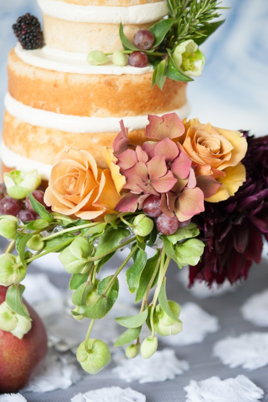 red-and-gold-spanish-wedding-ideas