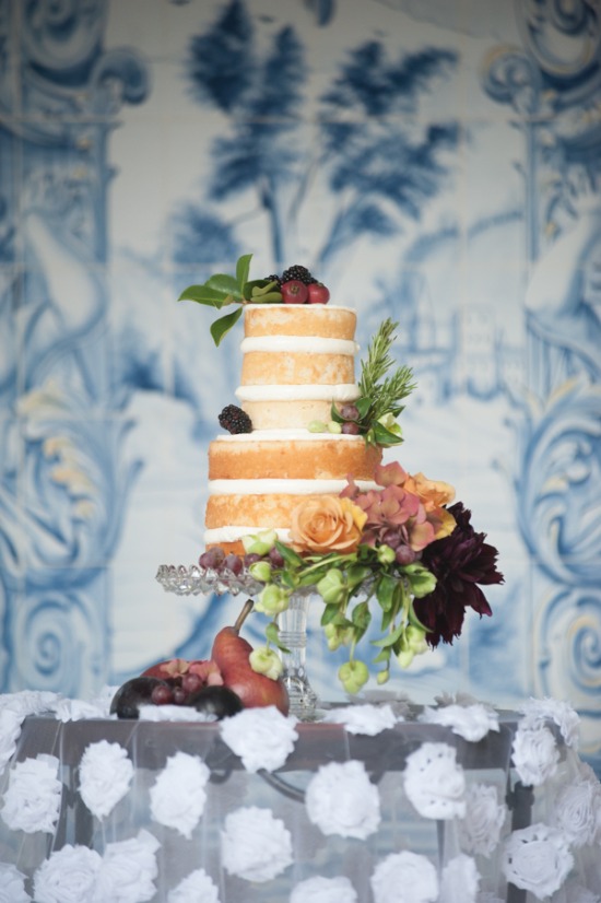 red-and-gold-spanish-wedding-ideas