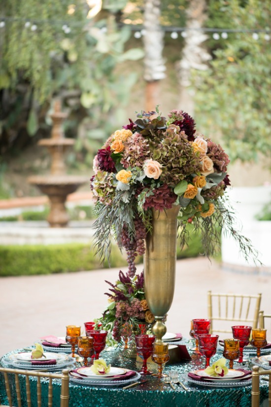 red-and-gold-spanish-wedding-ideas