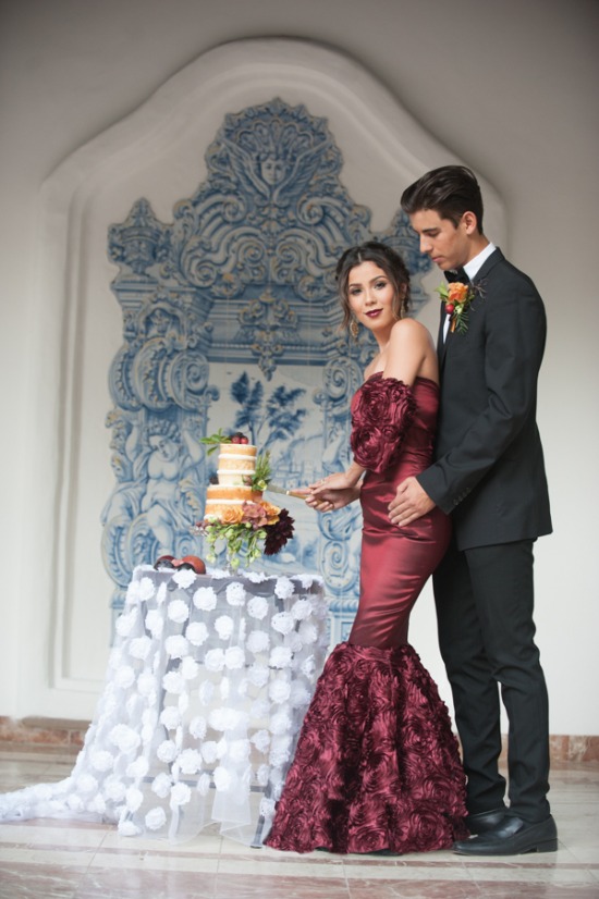 red-and-gold-spanish-wedding-ideas
