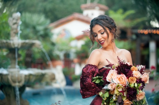 red-and-gold-spanish-wedding-ideas