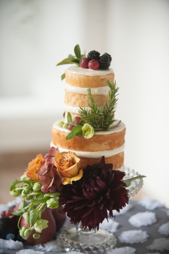 red-and-gold-spanish-wedding-ideas