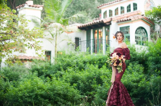 red-and-gold-spanish-wedding-ideas