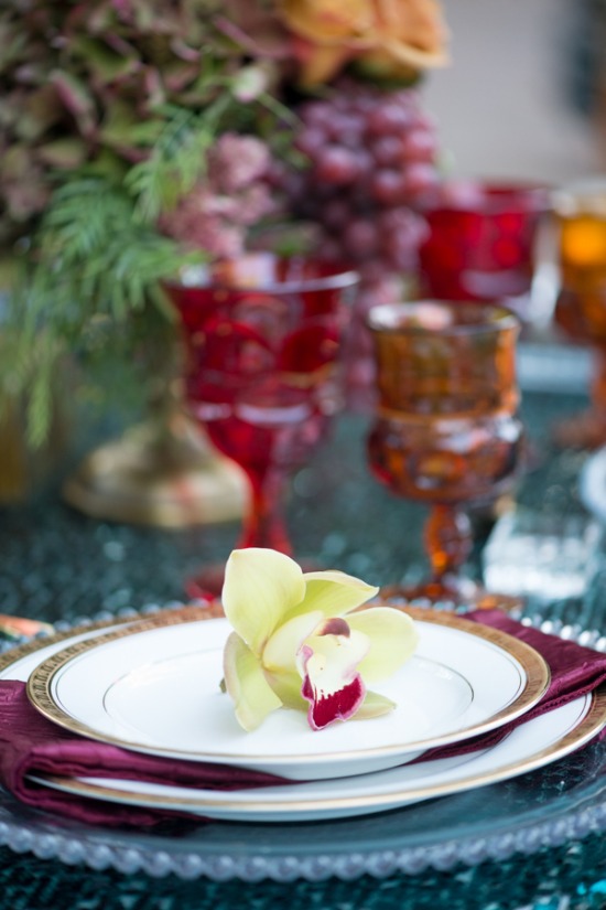 red-and-gold-spanish-wedding-ideas