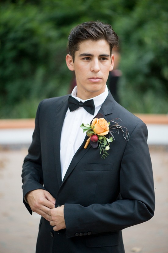 red-and-gold-spanish-wedding-ideas