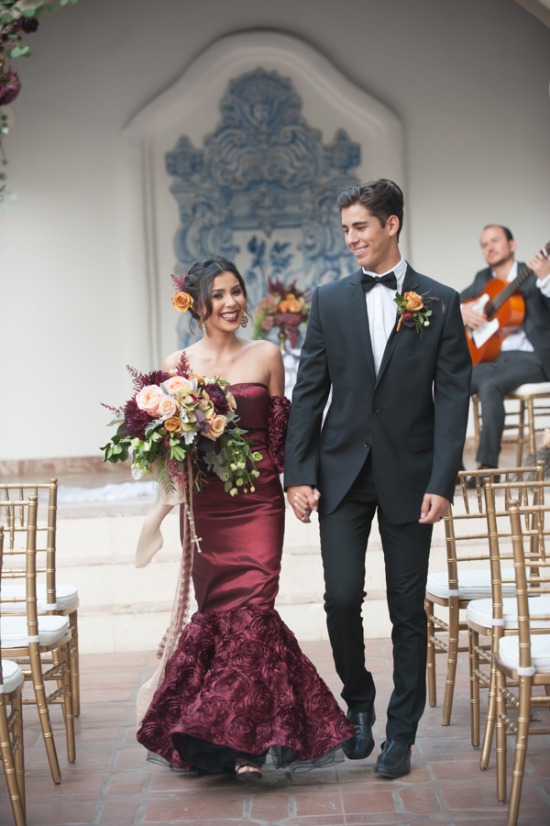 red-and-gold-spanish-wedding-ideas