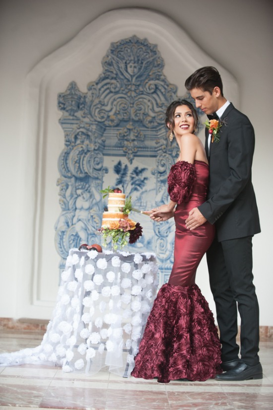 red-and-gold-spanish-wedding-ideas
