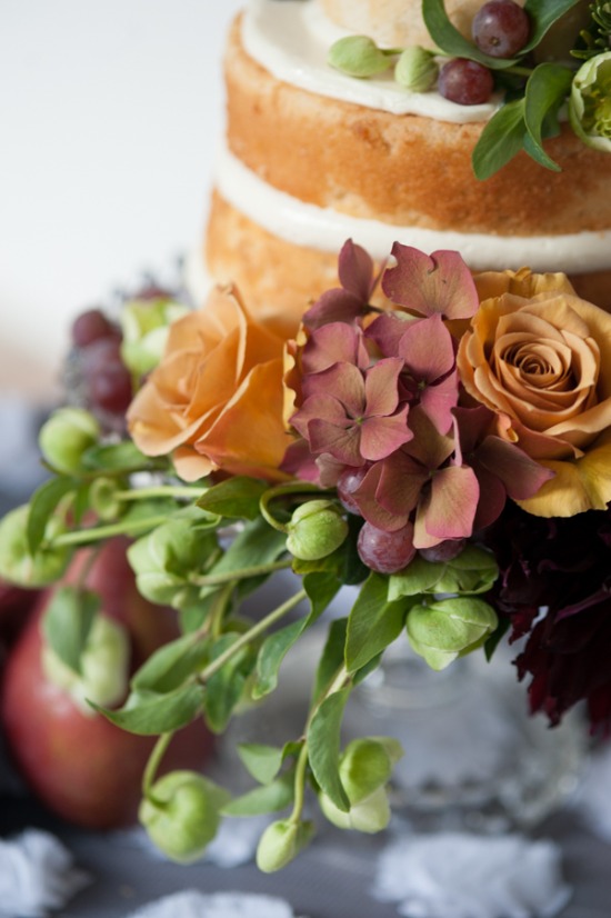 red-and-gold-spanish-wedding-ideas