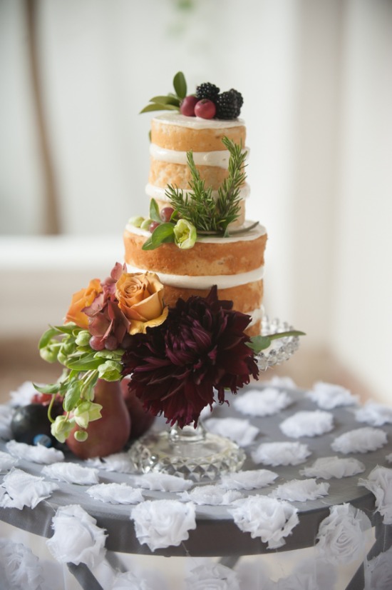 red-and-gold-spanish-wedding-ideas