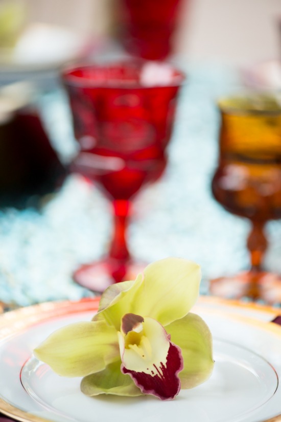red-and-gold-spanish-wedding-ideas