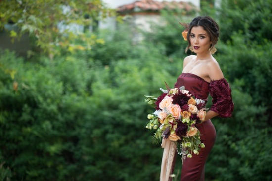 red-and-gold-spanish-wedding-ideas