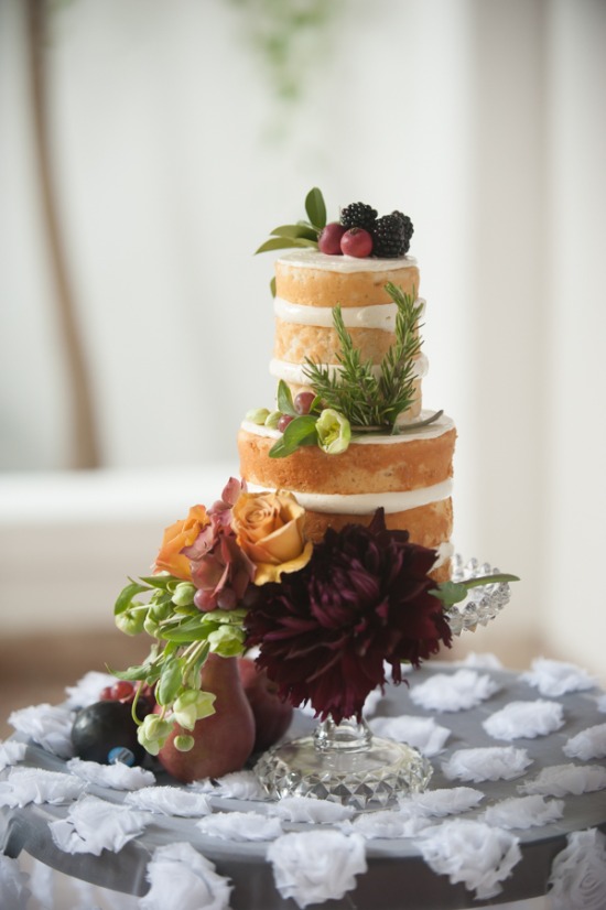 red-and-gold-spanish-wedding-ideas