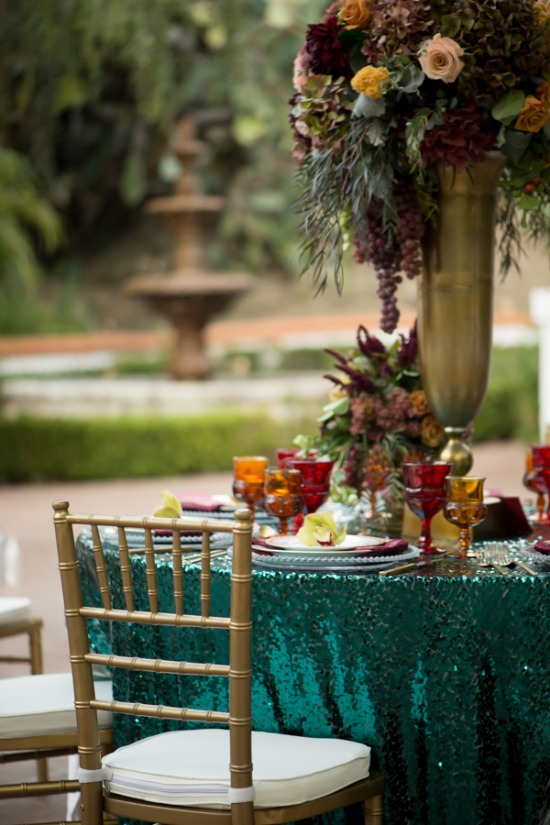 red-and-gold-spanish-wedding-ideas