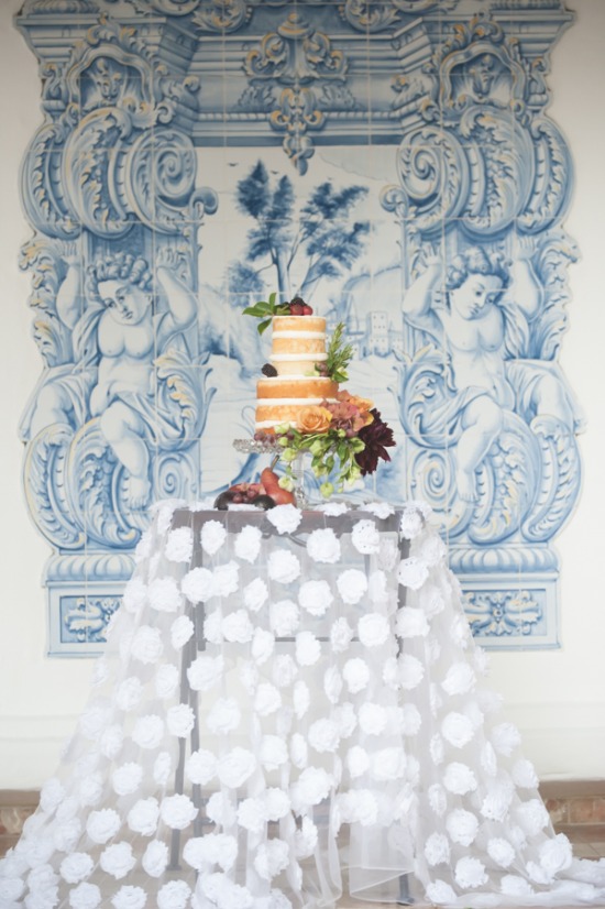 red-and-gold-spanish-wedding-ideas
