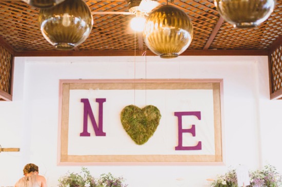 rustic-purple-and-white-outdoor-wedding