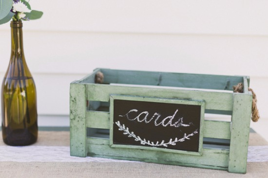 rustic-purple-and-white-outdoor-wedding