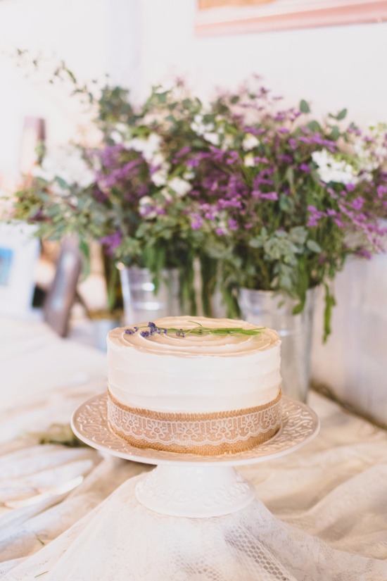rustic-purple-and-white-outdoor-wedding