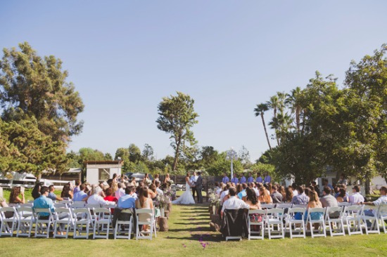 rustic-purple-and-white-outdoor-wedding