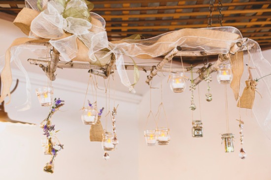 rustic-purple-and-white-outdoor-wedding