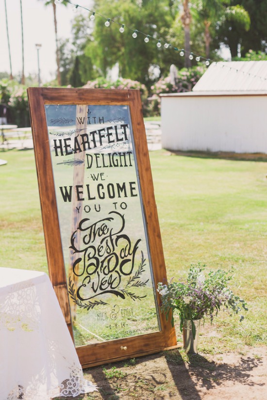 rustic-purple-and-white-outdoor-wedding