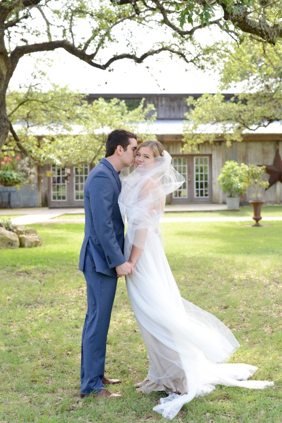 soft-pink-focus-on-family-wedding