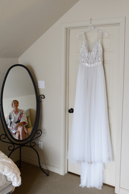 soft-pink-focus-on-family-wedding