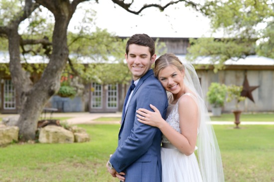 soft-pink-focus-on-family-wedding