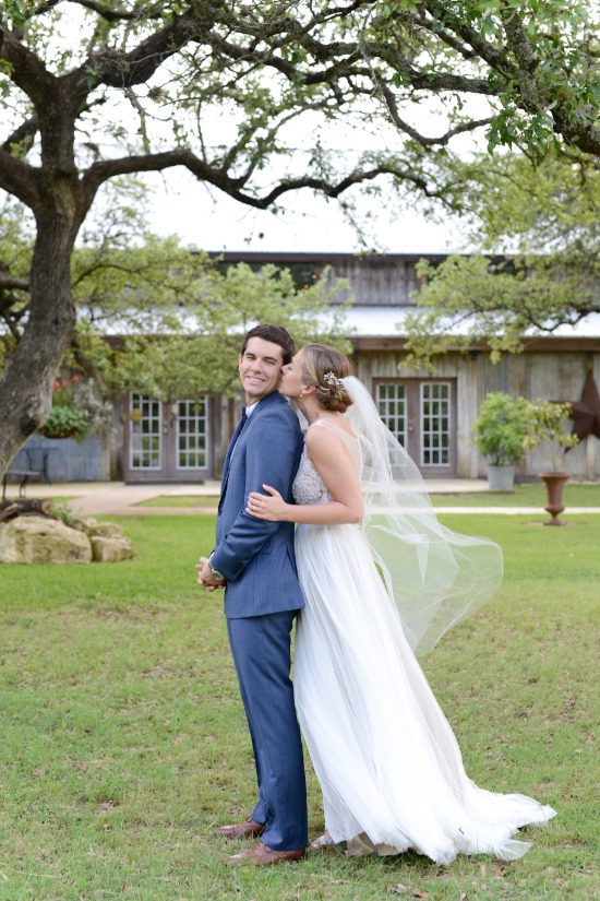 soft-pink-focus-on-family-wedding