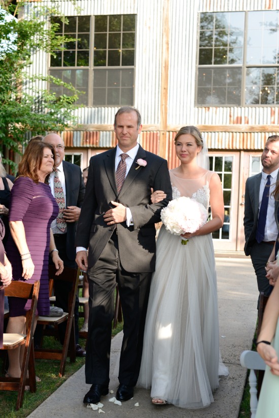 soft-pink-focus-on-family-wedding