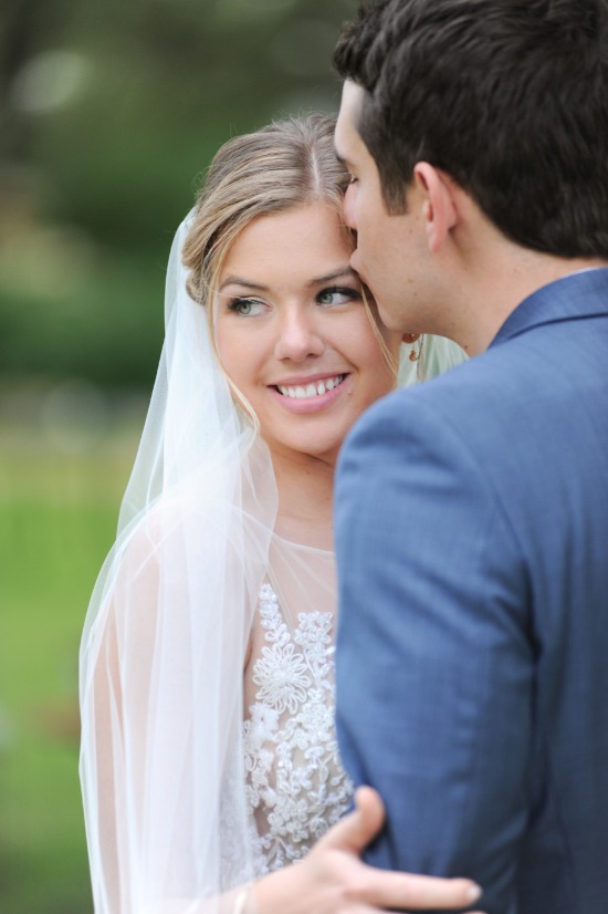 soft-pink-focus-on-family-wedding