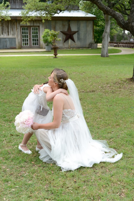 soft-pink-focus-on-family-wedding