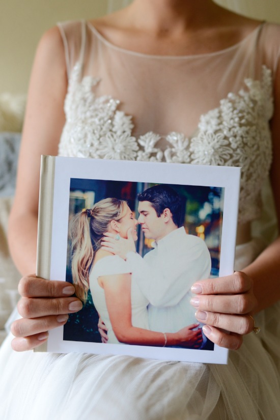 soft-pink-focus-on-family-wedding