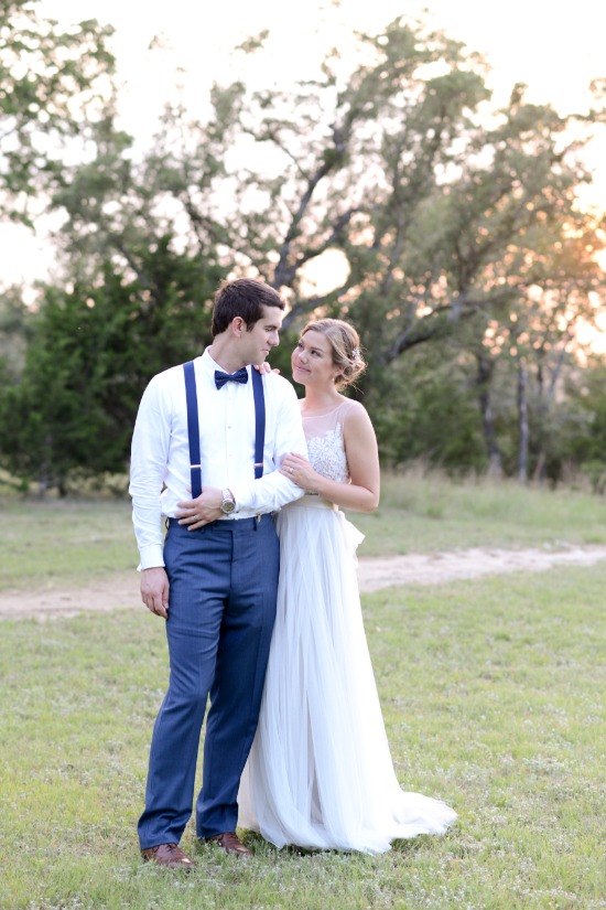 soft-pink-focus-on-family-wedding