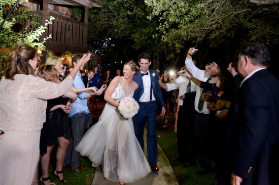 soft-pink-focus-on-family-wedding
