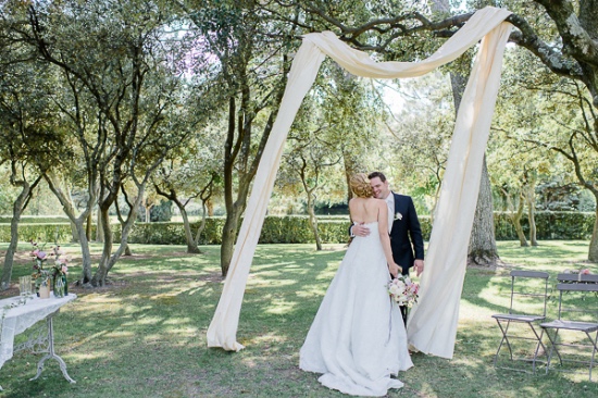 summer-romance-garden-wedding