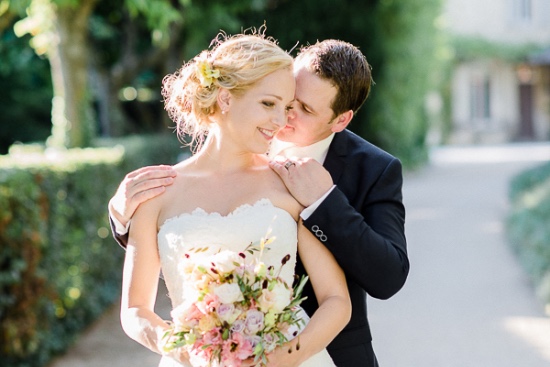 summer-romance-garden-wedding
