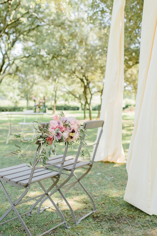 summer-romance-garden-wedding